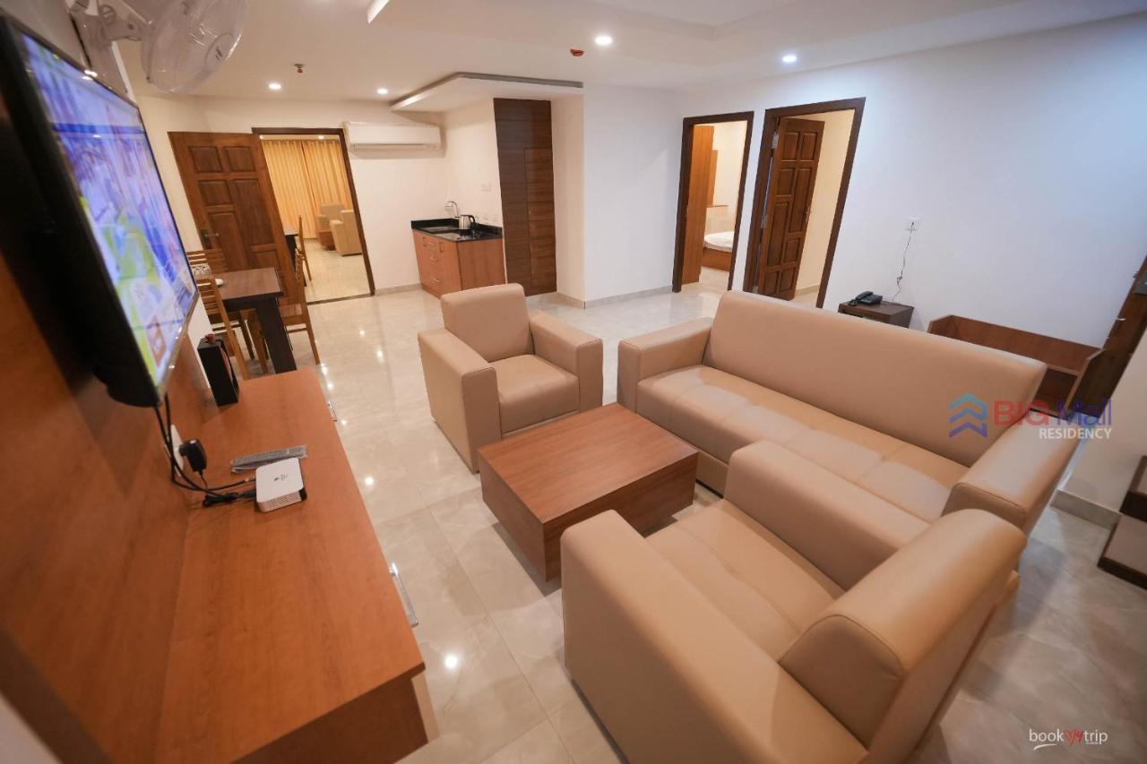 Hotel Bigmall Residency à Kannangad Extérieur photo